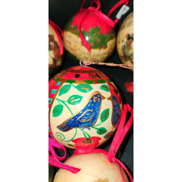 Vintage Christmas Ornaments Set Of 9 Hand-Painted Wooden Baubles Festive - Picture 4 of 10